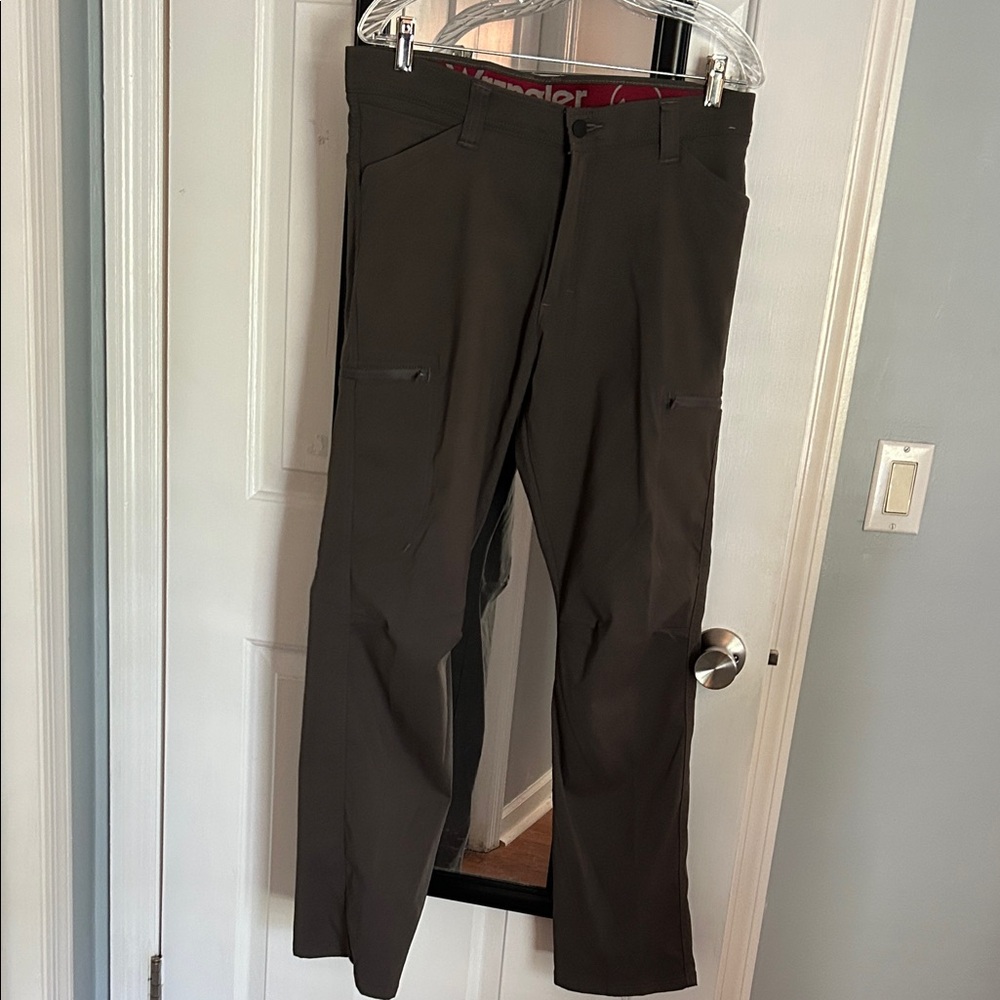 Wrangler Men's Dark Brown Cargo Pants